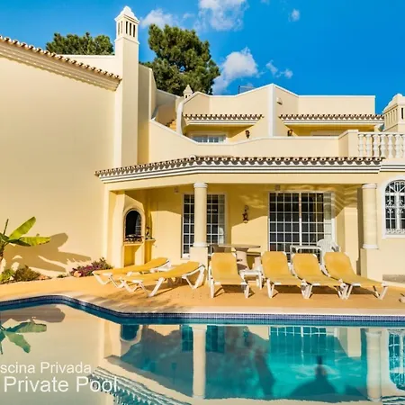 Akivillas Golden Villa