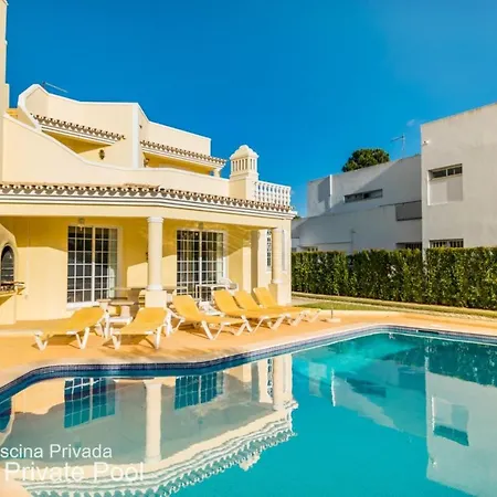 Akivillas Golden Villa