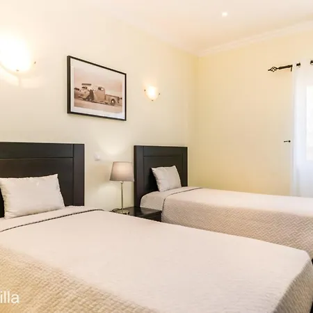 Akivillas Golden Villa *
