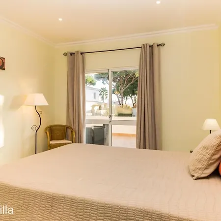 Akivillas Golden Villa *
