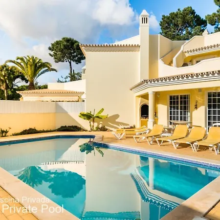 Akivillas Golden *