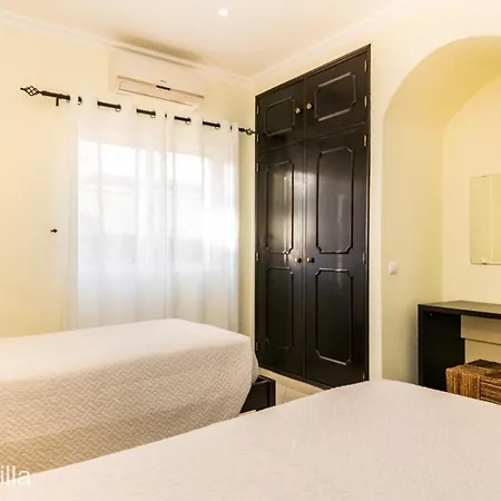 Akivillas Golden Villa