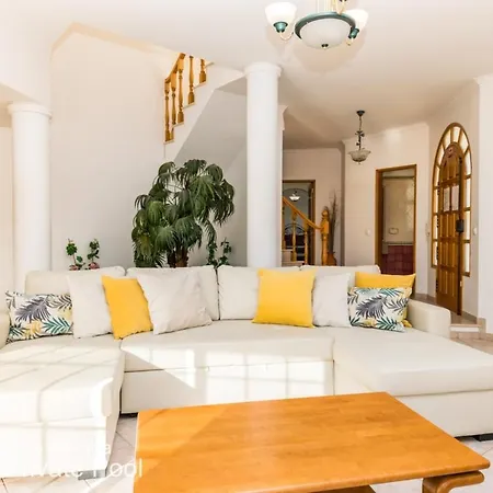 Akivillas Golden Villa